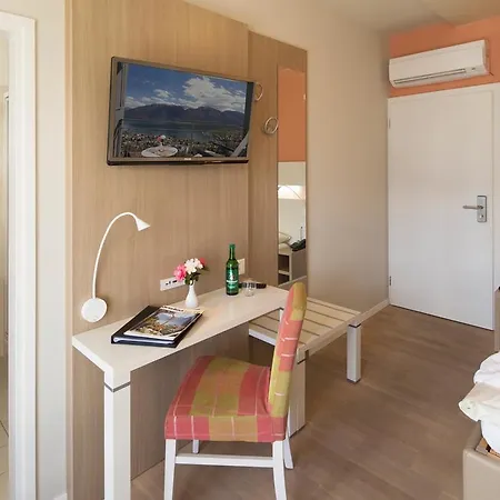 Stella Sa Hotel Muralto